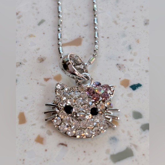 Hello Kitty Crystal Pendant Charm‎ Necklace with Pink Flower - Picture 3 of 9